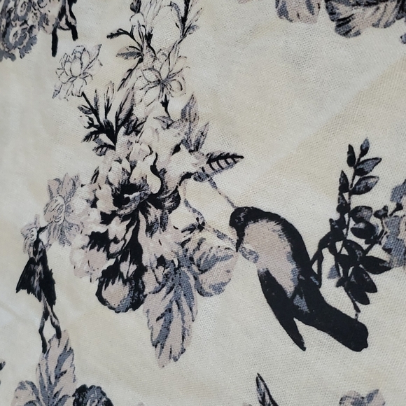 Who What Wear Sleeveless Tank Blouse - Picture 4 of 6